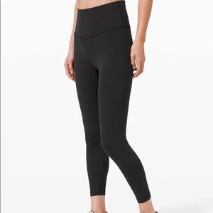 Lululemon Wunder Train HR Tight 25” in Black